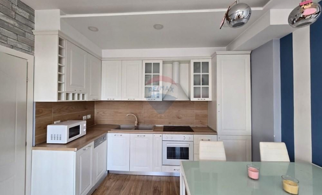 Shitet - Ap Duplex 2+1 tek Rruga e Durresit<span class="title_detail">Apartament for sale në Rruga e Durresit, Tiranë</span>