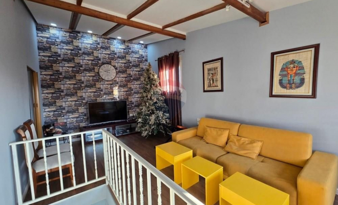 Shitet - Ap Duplex 2+1 tek Rruga e Durresit<span class="title_detail">Apartament for sale në Rruga e Durresit, Tiranë</span>