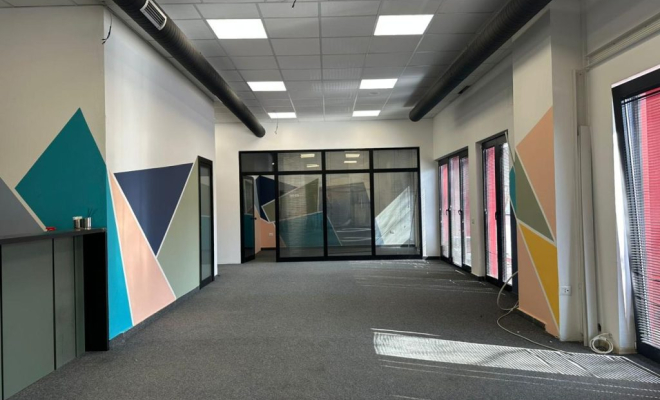 Ambient Komercial me qera, Farmacia 10<span class="title_detail">Zyrë for sale në Farmacia 10, Tiranë</span>