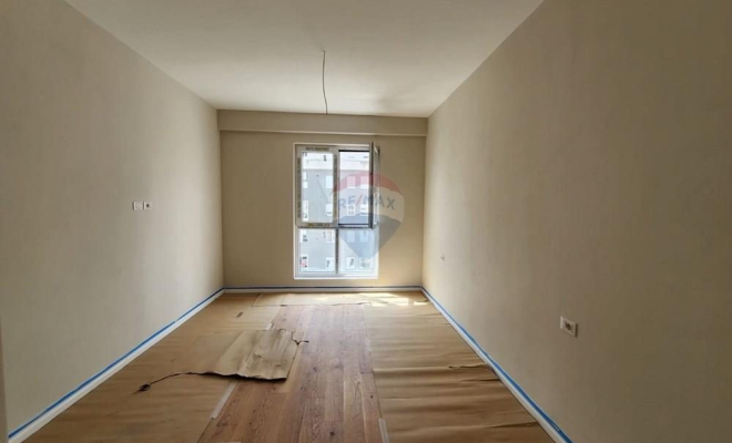 Ambient per Zyra me Qera, Komuna e Parisit<span class="title_detail">Zyrë for rent në Komuna e Parisit , Tiranë</span>