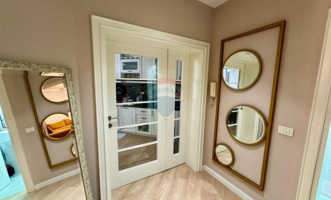 Apartament 2+1+2 me Qera, Rruga e Kosovareve<span class="title_detail">Apartament for rent në Blloku, Tiranë</span>