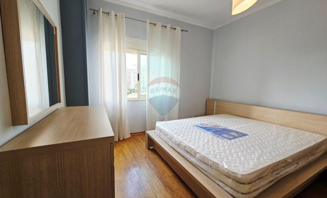 Apartament 2+1 me Qera, Mine Peza<span class="title_detail">Apartament for rent në Rruga e Durresit, Tiranë</span>