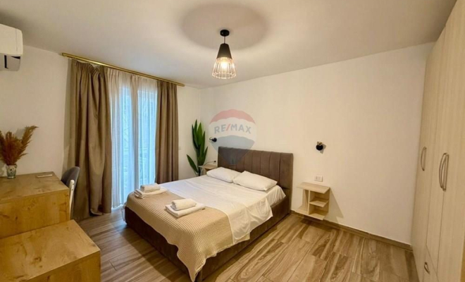 Apartament 2+1 meQera, Mine Peza<span class="title_detail">Apartament for rent në Rruga e Durresit, Tiranë</span>