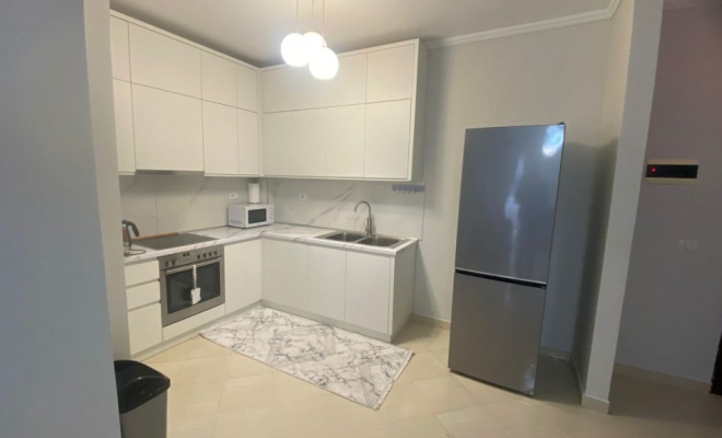 Apartament 2+1 me qera, Eleonora Komuna e Parisit.<span class="title_detail">Apartament for rent në Albania</span>