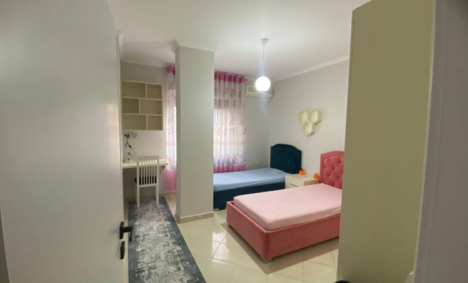 Apartament 2+1 me qera, Eleonora Komuna e Parisit.<span class="title_detail">Apartament for rent në Albania</span>