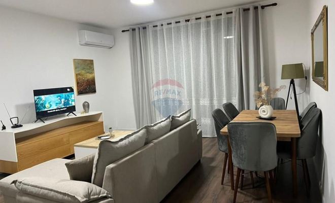 Apartament 3+1+2 me Qera, Komuna e Parisit<span class="title_detail">Apartament for rent në Albania</span>