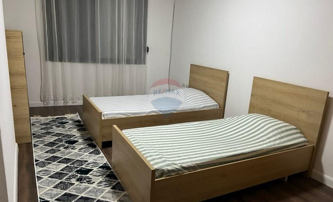 Apartament 3+1+2 me Qera, Komuna e Parisit<span class="title_detail">Apartament for rent në Albania</span>