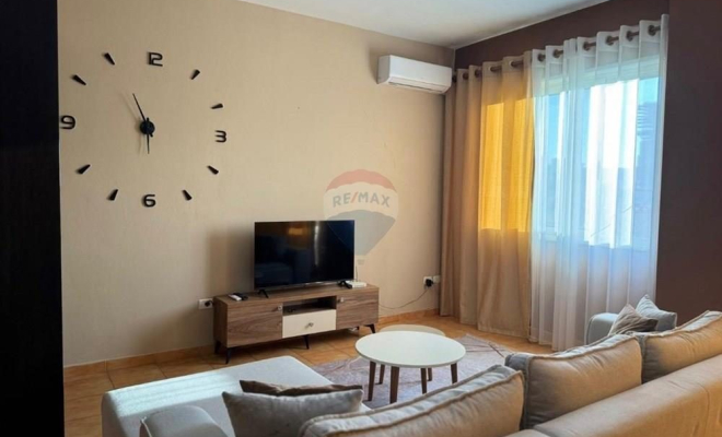 Apartament 1+1 me Qera, Rruga e Barrikadave<span class="title_detail">Apartament for rent në Albania</span>