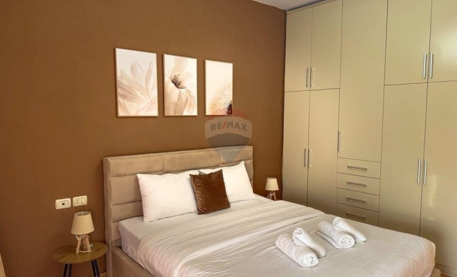 Apartament 1+1 me Qera, Rruga e Barrikadave<span class="title_detail">Apartament for rent në Albania</span>