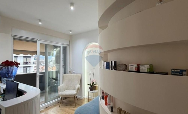 Ambient Komercial me Qera, Kika 2<span class="title_detail">Zyrë for rent në Komuna e Parisit , Tiranë</span>