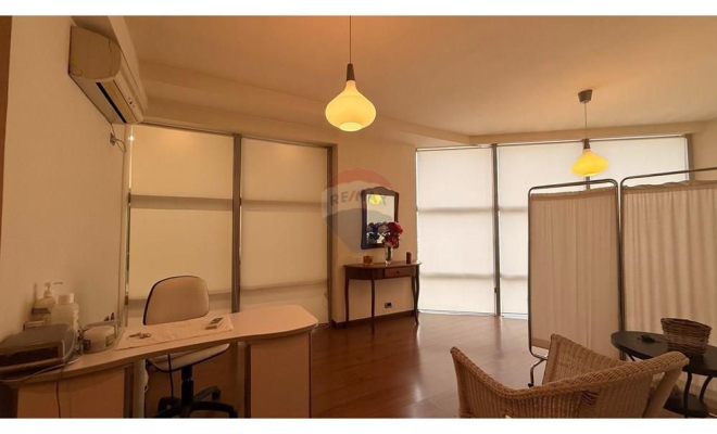 Ambient Biznesi me Qera, Ish ekspozita<span class="title_detail">Zyrë for rent në Albania</span>