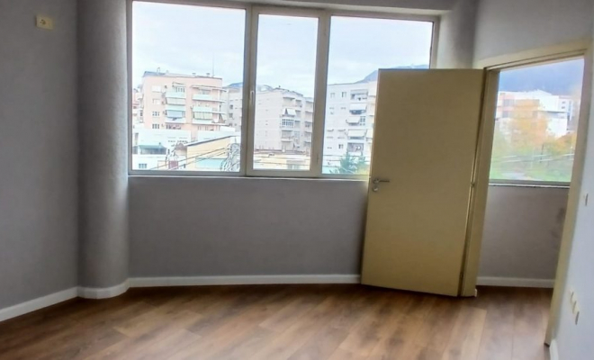 Shitet, Apartament 1+1, Fresku , Tiranë<span class="title_detail">Apartament for sale në Tiranë, Albania</span>