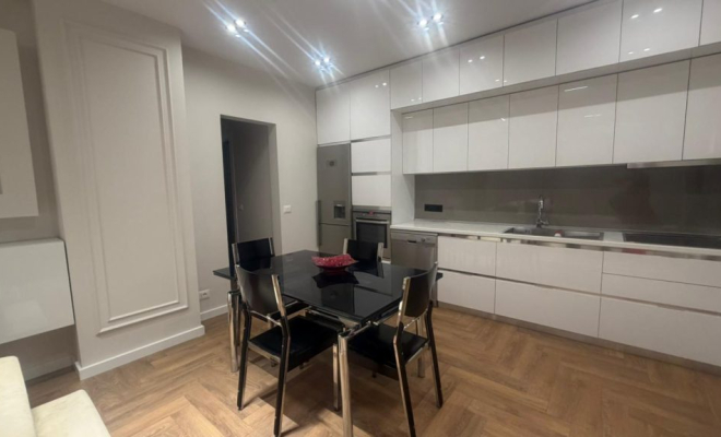 APARTAMENT 2+1+2 PËR QIRA PAZARI I RI<span class="title_detail">Apartament for rent në Albania</span>