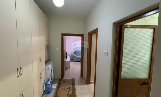 Apartament 1+1 Shkolla 1 Maj<span class="title_detail">Apartament for rent në Ali Demi, Tiranë</span>