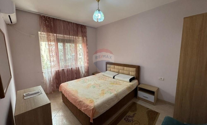 Apartament 1+1 Shkolla 1 Maj<span class="title_detail">Apartament for rent në Ali Demi, Tiranë</span>