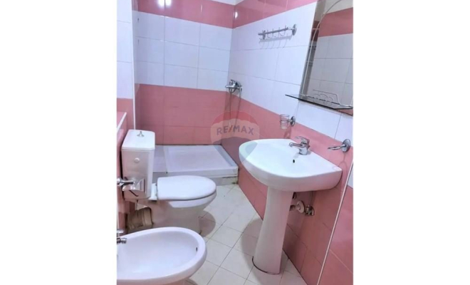 Shitet apartament 1+1 / ballkon 5-Maj<span class="title_detail">Apartament for sale në 5 maj, Tiranë</span>