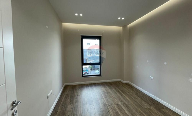 Ambjen zyrash Porcelan<span class="title_detail">Zyrë for rent në Albania</span>