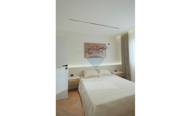 Shitet apartament 2+1 te Rruga e Kavajes ,perballe Delijorgjit<span class="title_detail">Apartament for sale në perball delijorgjit, Tiranë</span>