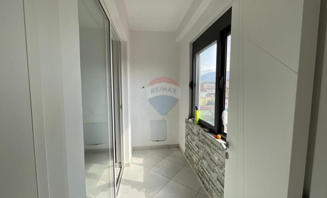 Apartament - Për Shitje<span class="title_detail">Apartament for sale në rruga elbasanit, Tiranë</span>