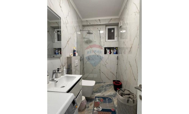 Kopshti Botanik , zona e Xhamise<span class="title_detail">Apartament for sale në kopshti botanik, Tiranë</span>