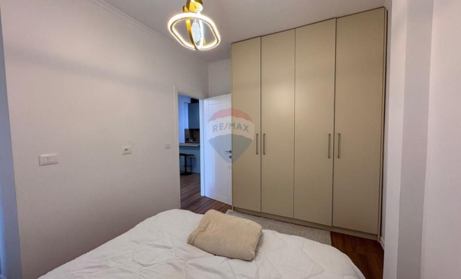 Kopshti Botanik , zona e Xhamise<span class="title_detail">Apartament for sale në kopshti botanik, Tiranë</span>