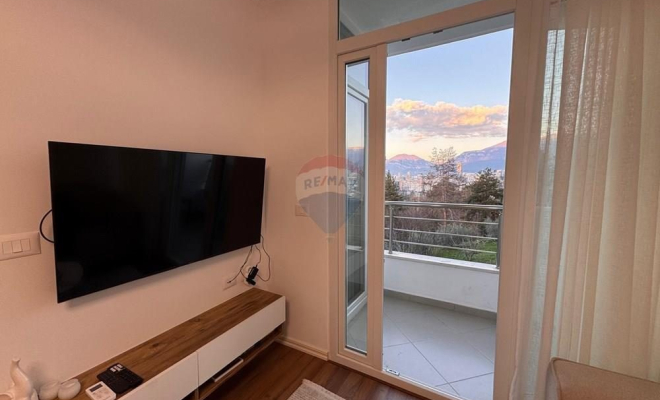 Kopshti Botanik , zona e Xhamise<span class="title_detail">Apartament for sale në kopshti botanik, Tiranë</span>