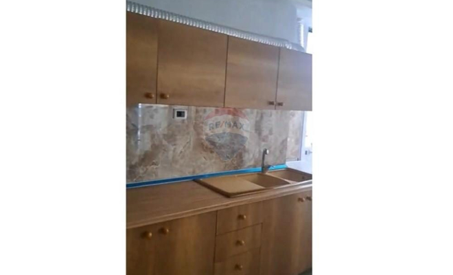 Garsoniere - Për Qira - Varri i Bamit, Tiranë<span class="title_detail">Banese for rent në Oxhaku, Tiranë</span>