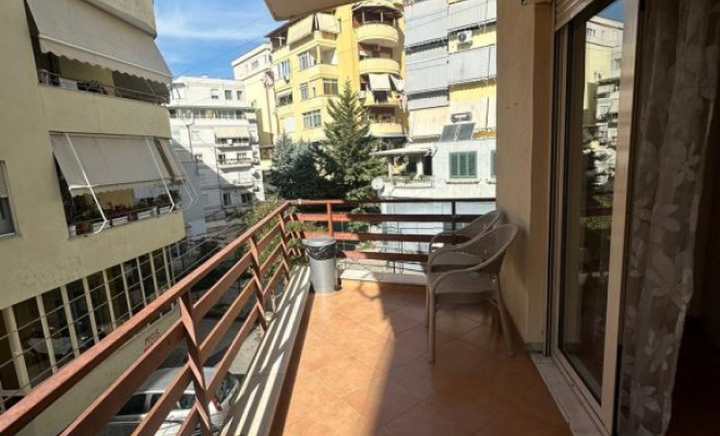 Apartament 2+1+2 per qira te Liqeni i thate<span class="title_detail">Apartament for sale në Liqeni i Thate, Tiranë</span>