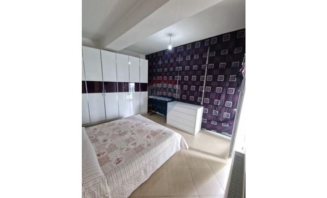 ???? Apartament me qira te Komuna e Parisit<span class="title_detail">Apartament for rent në Albania</span>
