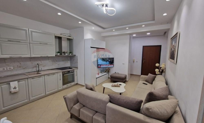 ???? Apartament me qira te Komuna e Parisit<span class="title_detail">Apartament for rent në Albania</span>