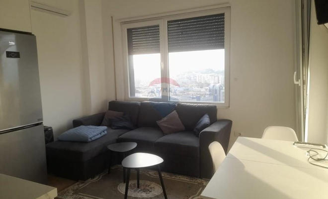 Jepet me qira apartament 1+1 te kompleksi Golden, perballe Spitalit Amerikan 3<span class="title_detail">Apartament for rent në Tiranë, Albania</span>