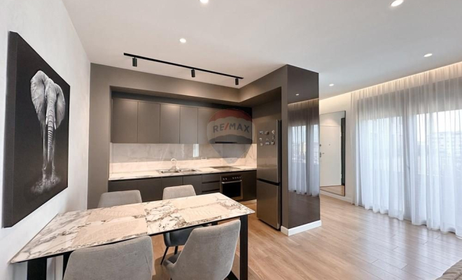 Duplex per qira , afer qendres<span class="title_detail">Apartament for sale në Myslym Shyri, Tiranë</span>