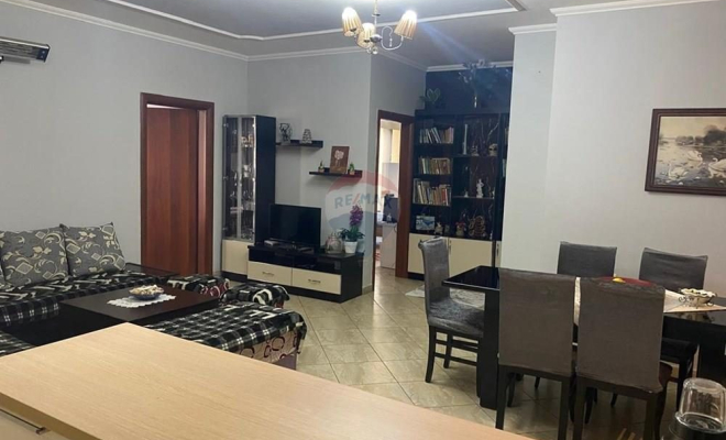 Shitet Apartament ngjitur me Restorant Freskun<span class="title_detail">Apartament for sale në Fresku, Tiranë</span>