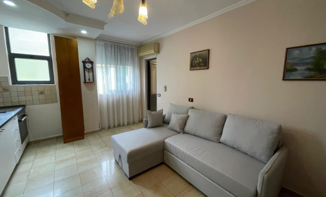 APARTAMENT 1+1 ME QIRA TEK SHKOLLA BALETIT<span class="title_detail">Apartament for rent në Tiranë, Albania</span>