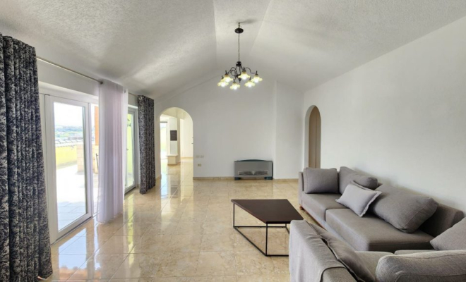 SHITET PENTHOUSE TEK LIQENI ARTIFICIAL<span class="title_detail">Apartament for sale në Tiranë, Albania</span>