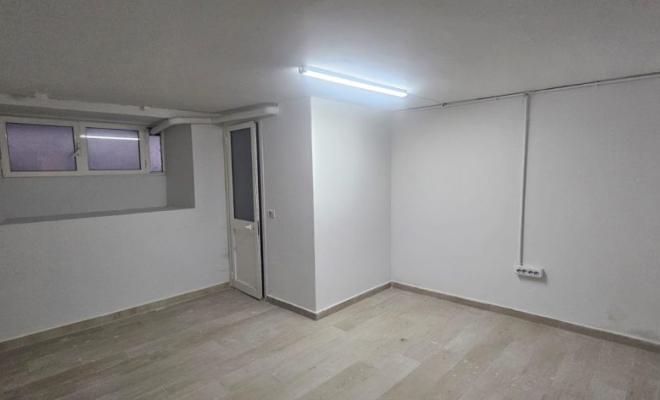 ME QIRA AMBIENT BIZNESI TEK PALLATET MOSKAT<span class="title_detail">Studio for rent në Tiranë, Albania</span>
