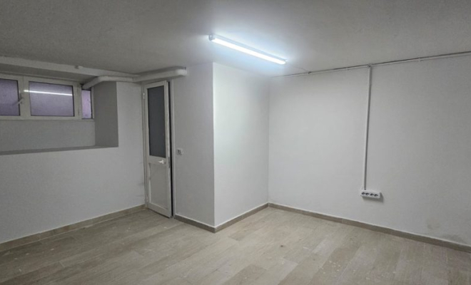 ME QIRA AMBIENT BIZNESI TEK PALLATET MOSKAT<span class="title_detail">Studio for rent në Tiranë, Albania</span>