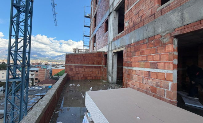 SHITET APARTAMENT 3+1+VERANDE TEK RRETHI ULLIRIT, KAMEZ<span class="title_detail">Apartament for sale në Tiranë, Albania</span>