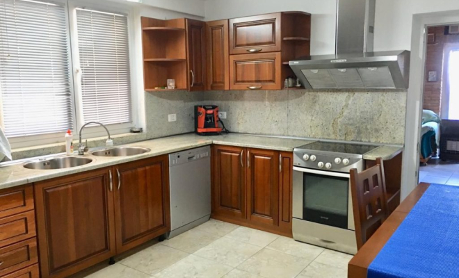 ME QIRA PENTHOUSE TEK LIQENI ARTIFICIAL<span class="title_detail">Apartament for rent në Tiranë, Albania</span>