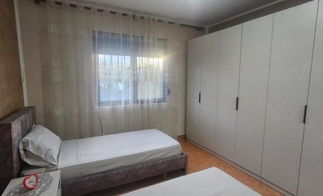 SHITET APARTAMENT NE ALI DEM<span class="title_detail">Apartament for sale në Tiranë, Albania</span>