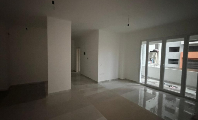 APARTAMENT 2+1 NE SHITJE TEK PALLATET E VERDHA<span class="title_detail">Apartament for sale në Tiranë, Albania</span>