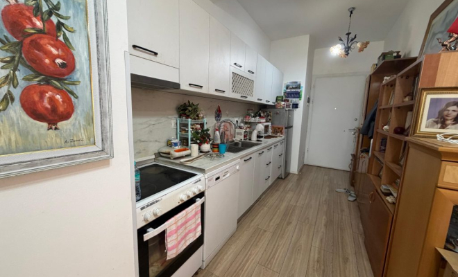 SHITET APARTAMENT 2+1 TEK KOMPLESKI MANGALEM<span class="title_detail">Apartament for sale në Tiranë, Albania</span>