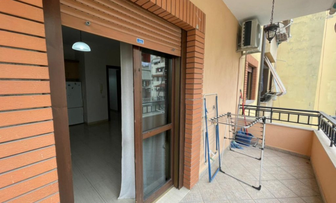 APARTAMENT 1+1 ME QIRA TEK KOMUNA PARISIT<span class="title_detail">Apartament for rent në Tiranë, Albania</span>